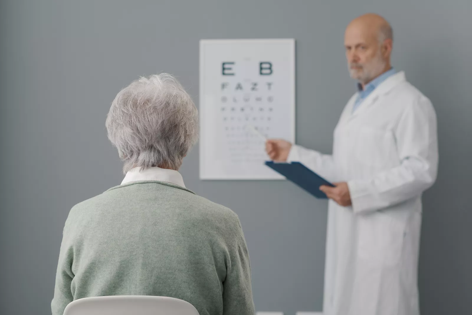 How Aging Affects Your Vision: What to Expect and How to Adapt